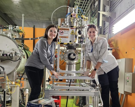 Madalina and Christina with the LH2-target installed at RIBF